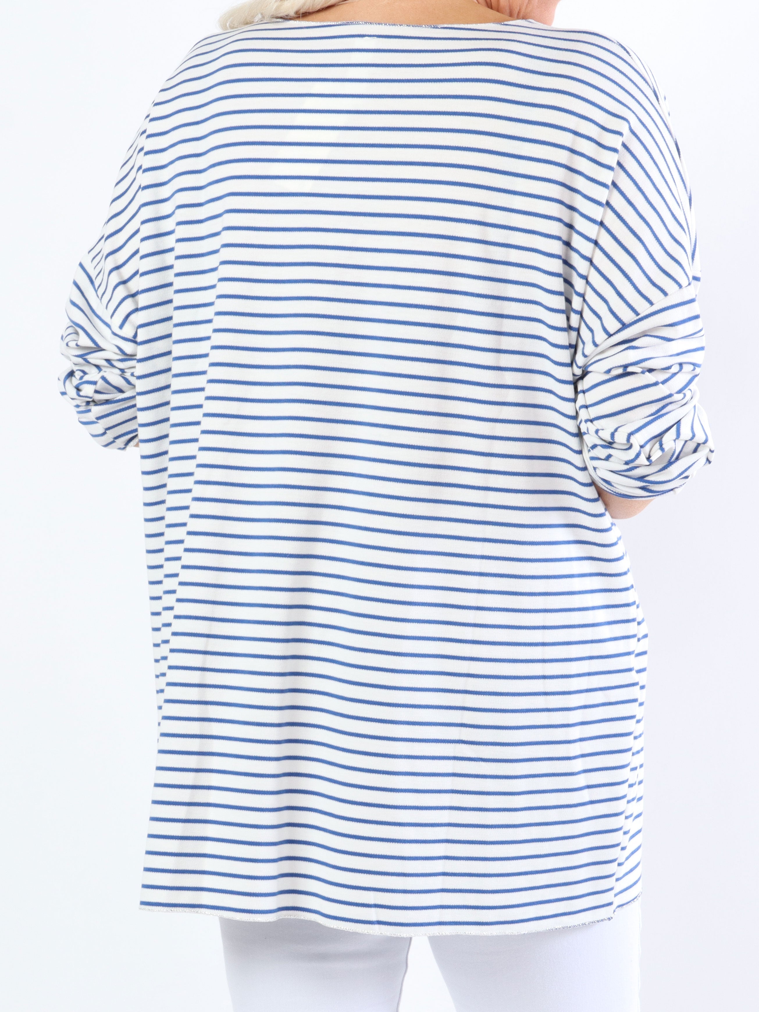 Stripe - Vit mjuk plus size blus med tunna ränder